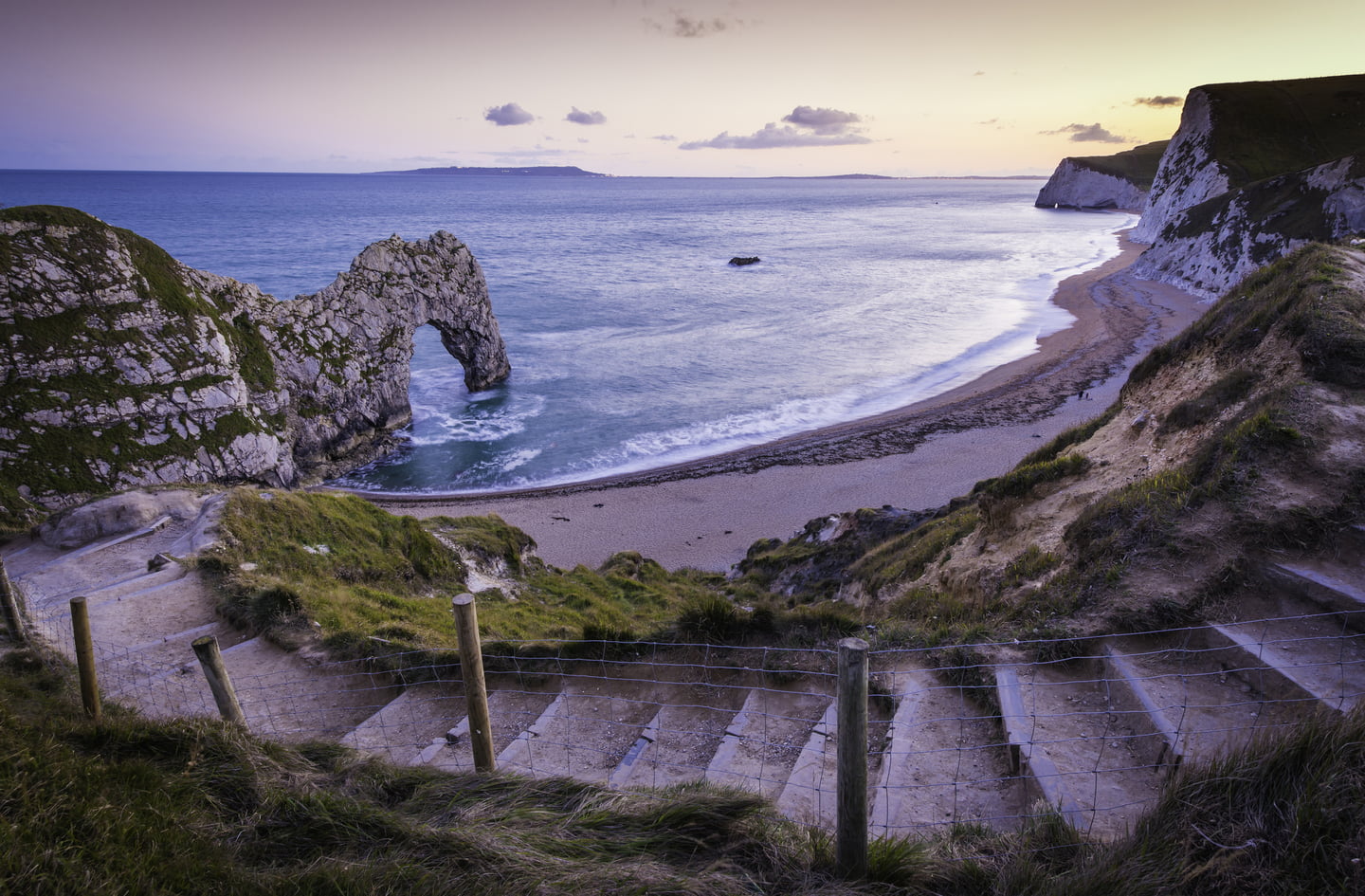 Durdle Door, Dorset - a landscape photo depicting the breadth of Dorset's beauty