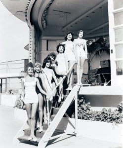 Bathing Beauties, reference: D-HBT/3912f