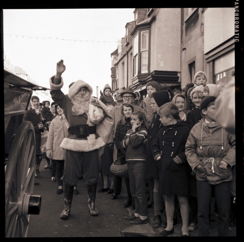 Santa arrives in Weymouth
