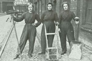 Female workers in WW1: brewery