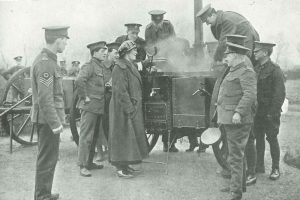 Female workers in WW1: field kitchen