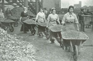 Female workers in WW1: gas works