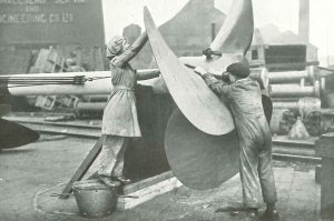 Female workers in WW1: shipyard