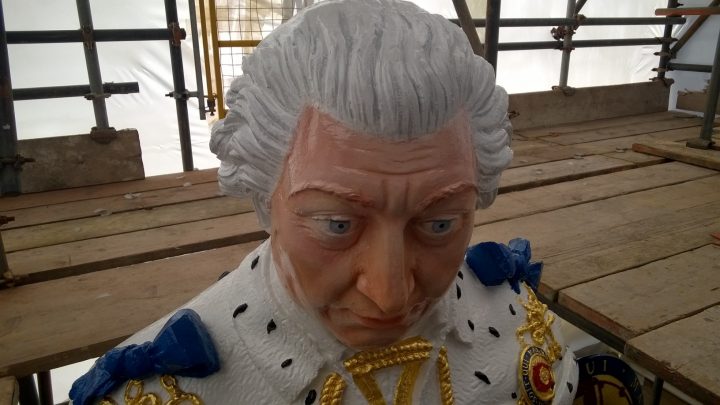 detail on King