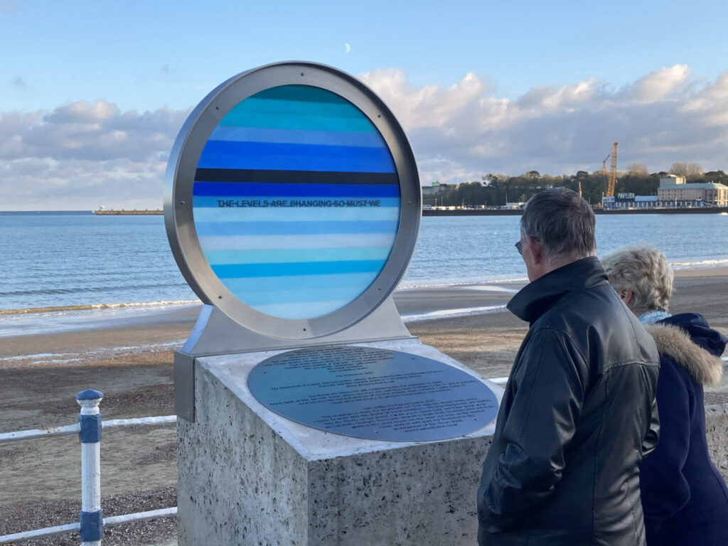 Raphael Daden sculpture on Weymouth seafront