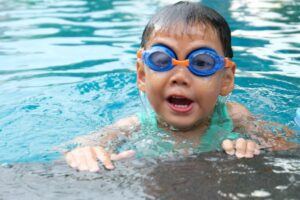 Free Christmas swimming