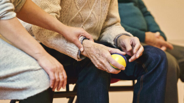 Elderly people with Carelines are warned of being scammed